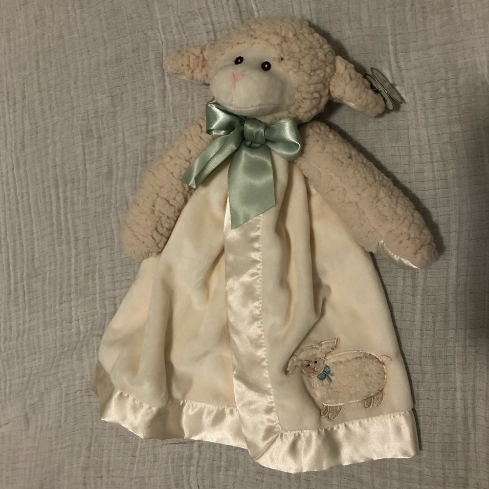 NWT Lamb Lovie/Security Blanket